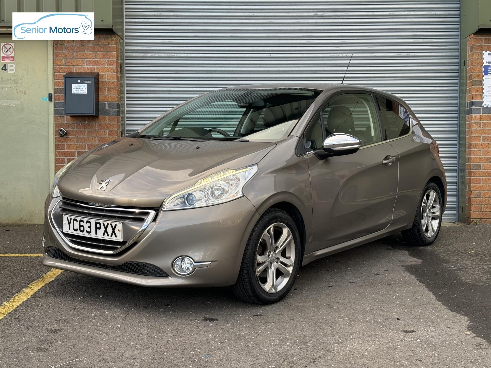 Peugeot 208 1.2 VTi Allure Hatchback 3dr Petrol Manual Euro 5 (82 ps)